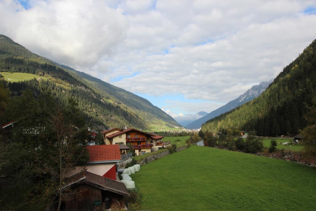 Zum Fuhrmann Lejlighed Neustift im Stubaital Værelse billede